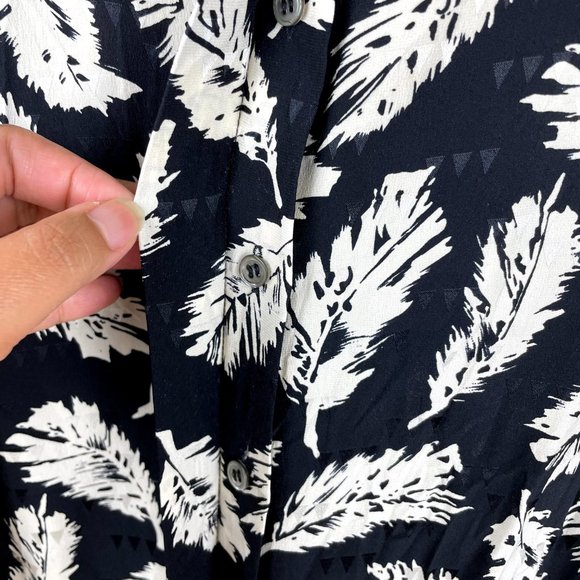 VTG Liz Claiborne 100% Silk Feather Print Blouse 8 - Picture 6 of 10